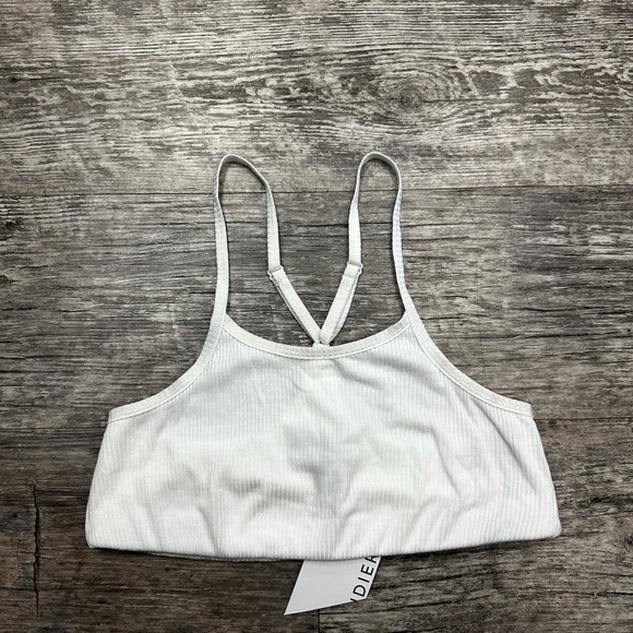 WSLY top NWT - Picture 2 of 6